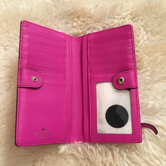 Kate Spade Wallet NWOT - Picture 2 of 3